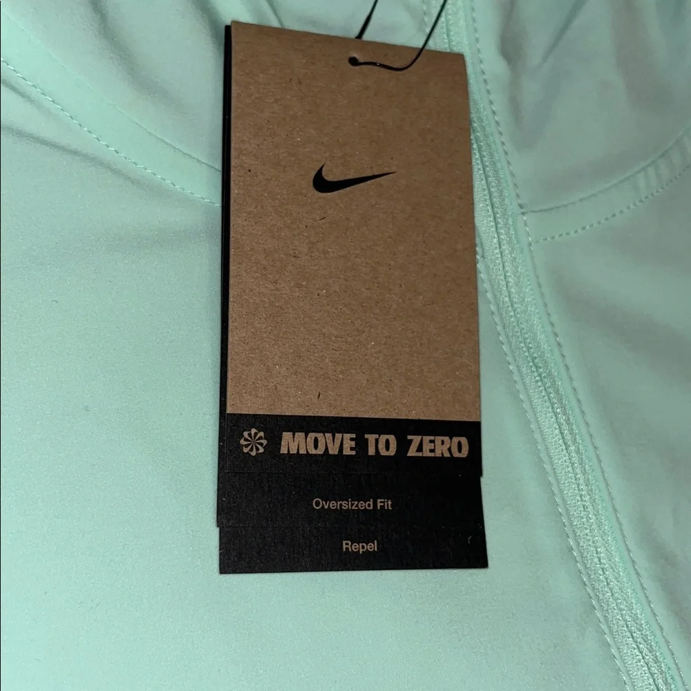 Nike Women's Mint Color Training Utility Jacket - Picture 3 of 4